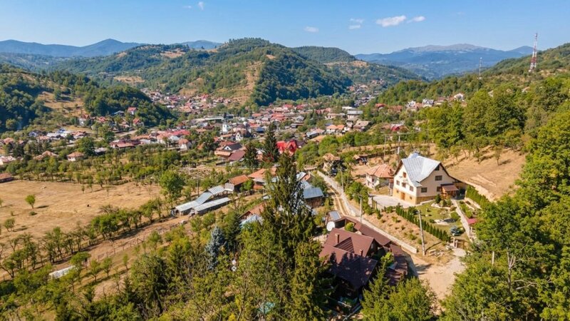 Cerasu, Prahova, oportunitate investitie teren, 3.485 mp, view spectaculos